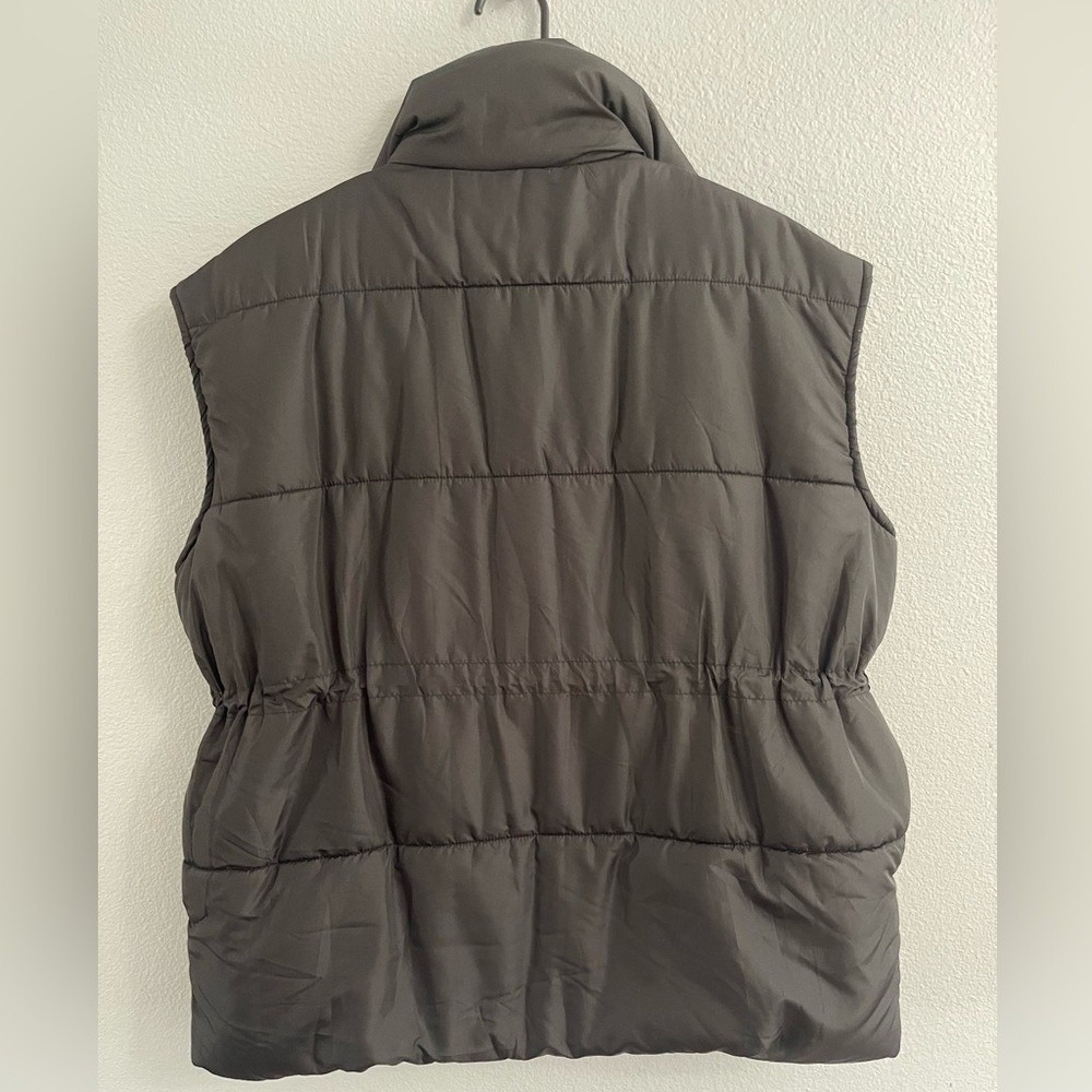Blu Pepper Puffer Vest Black Size Medium New with Tags - Picture 6 of 9